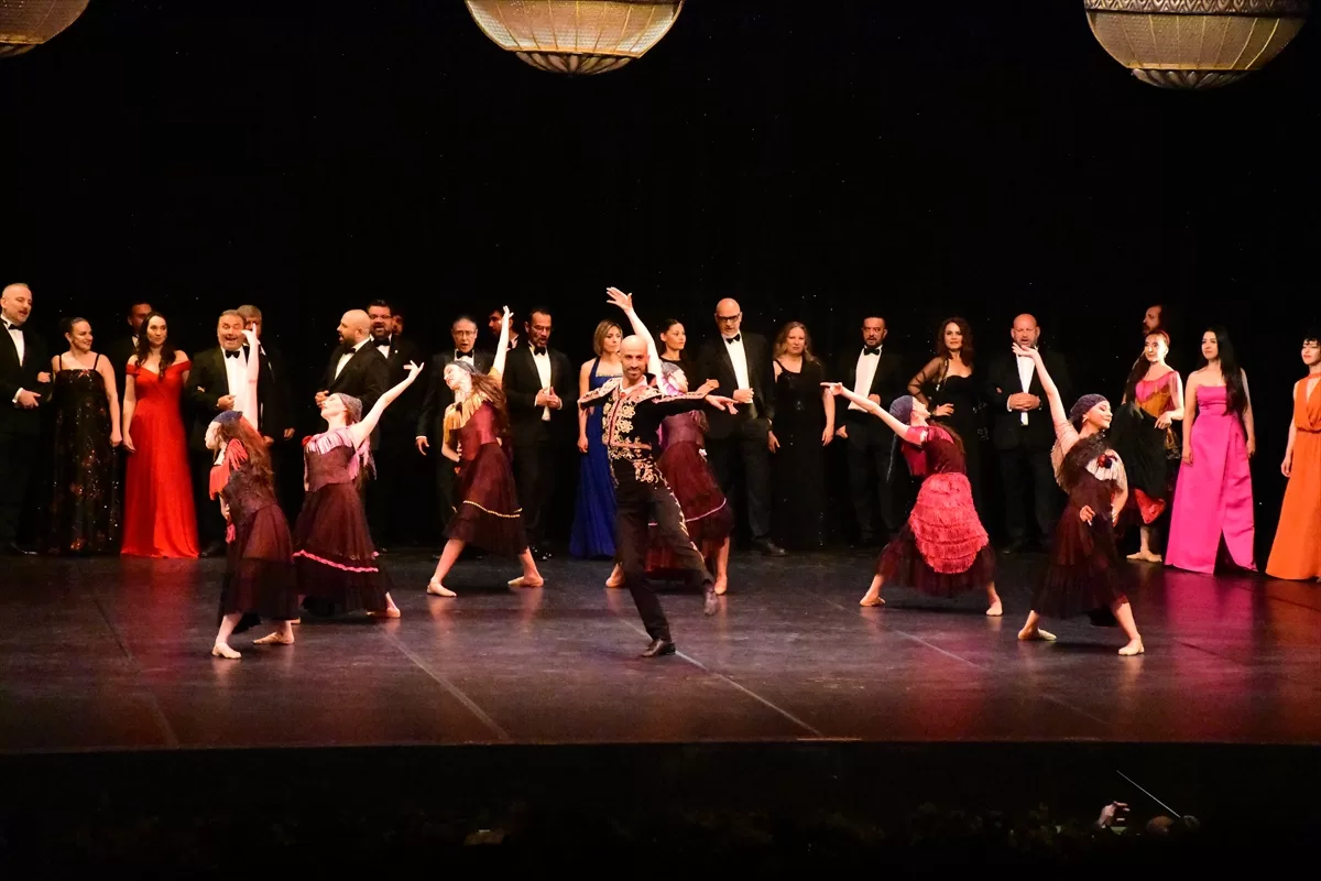 Antalya Devlet Opera ve Balesi 25. yılını gala konseriyle kutladı