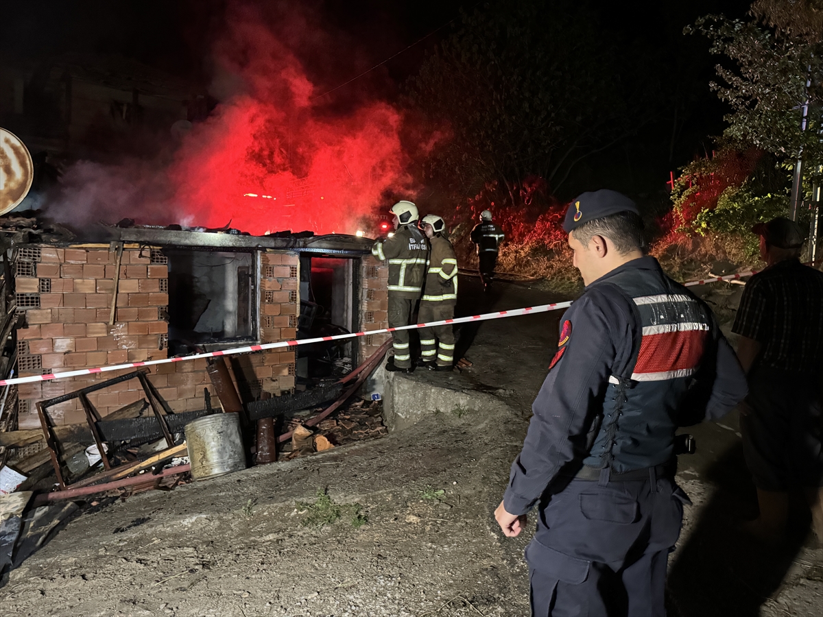 Bartın'da evde çıkan yangında 1 kişi öldü, 1 kişi yaralandı