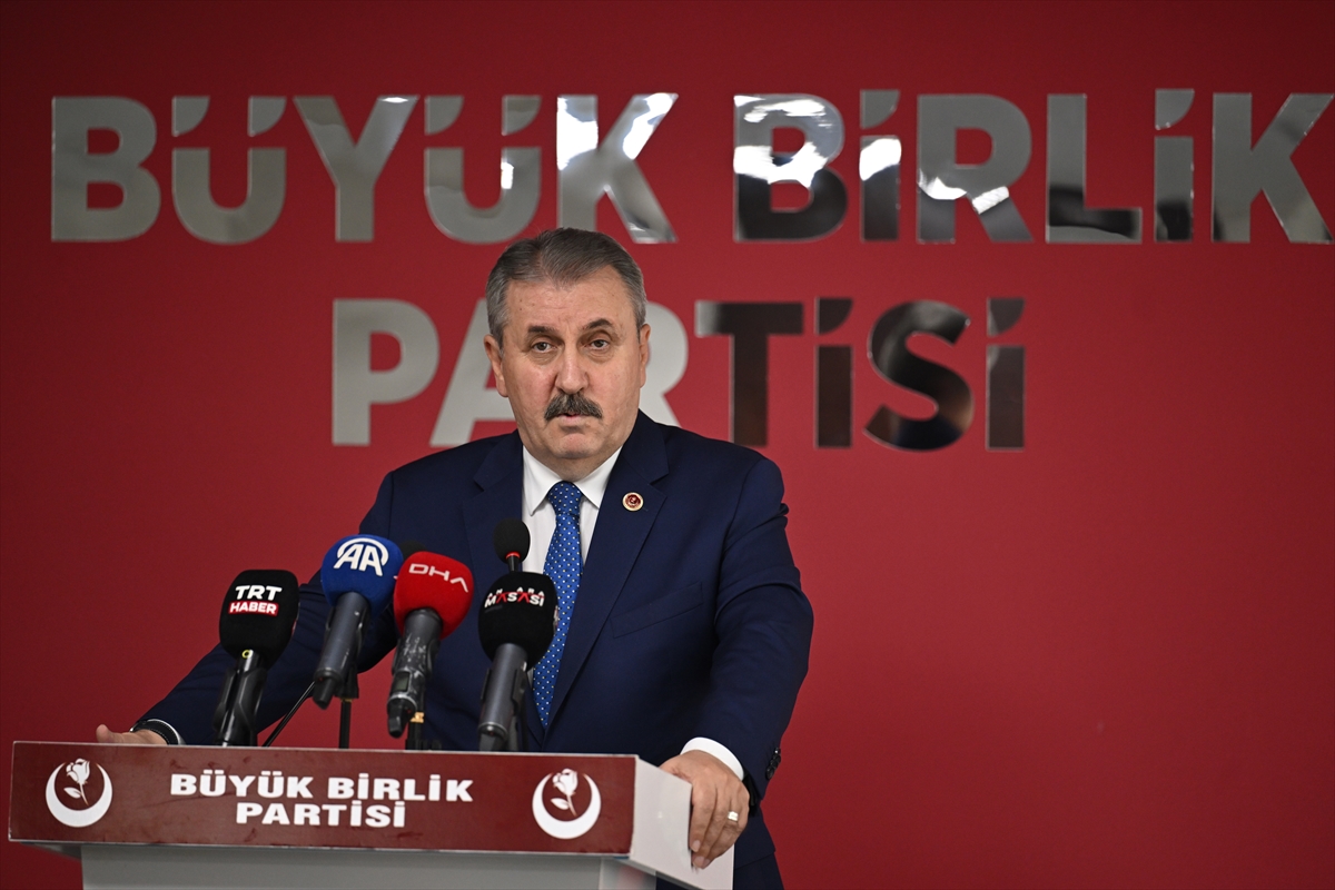 BBP Genel Başkanı Destici, partisinin MKYK toplantısında konuştu: