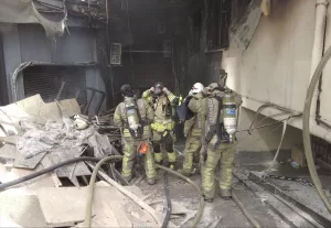 - İstanbul İtfaiyesinin müdahalesiyle söndürülen yangına ilişkin görüntülerde gece kulübünün