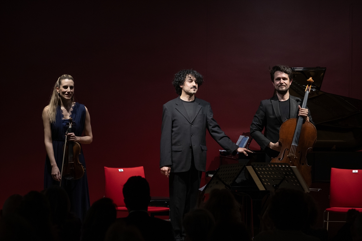 “Bosphorus Trio” başkentli müzikseverlerle buluştu