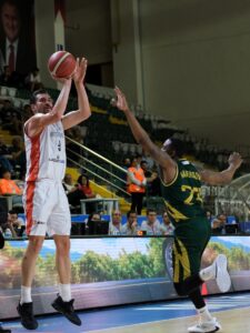 Salon: Menteşe Hakemler: Mehmet Şahin, Ziya Özorhon, İsmail Binbir Çağdaş