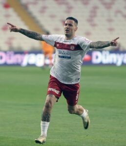 - EMS Yapı Sivasspor: 0 - TÜMOSAN Konyaspor: 0 (İlk