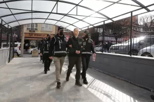 ESKİŞEHİR (AA) – Eskişehir'de, Fetullahçı Terör Örgütü'ne (FETÖ) yönelik operasyonda