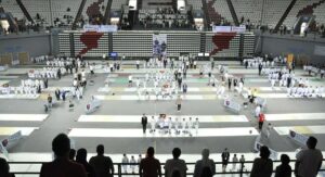 ANTALYA (AA) – Eskrimde Uluslararası Çocuk Kupası, Antalya'da başladı. Arena