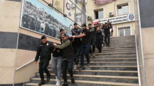 İSTANBUL (AA) – Eyüpsultan'da bir kadının hayatını kaybettiği silahlı kavgaya