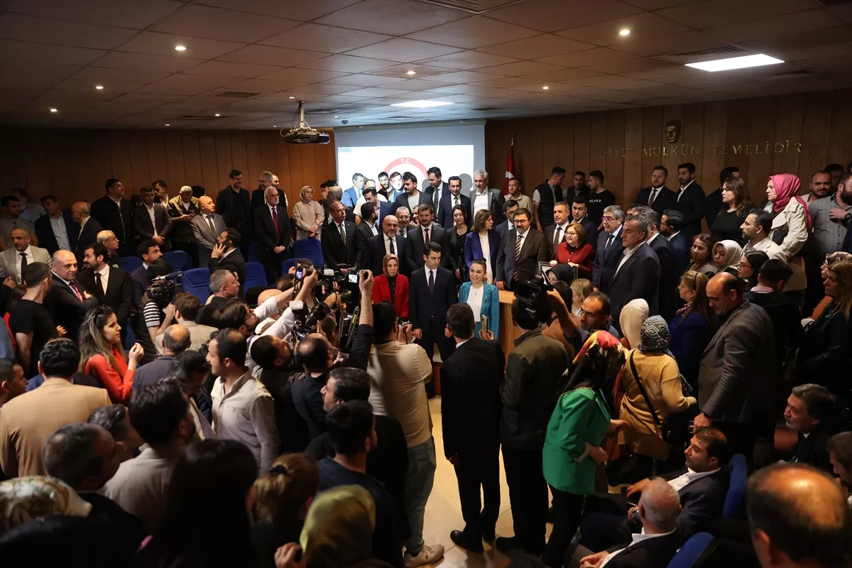 Gaziantep Büyükşehir Belediye Başkanı Şahin mazbatasını aldı