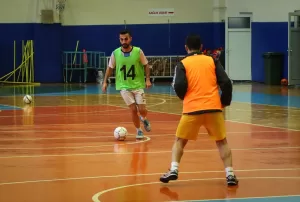 - Futsalda B2-B3 Milli Takımı formasını 9 yıldır terleten Serkan