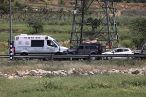 ANKARA (AA) – İsrail askerlerinin işgal altındaki Batı Şeria’da “bıçaklı