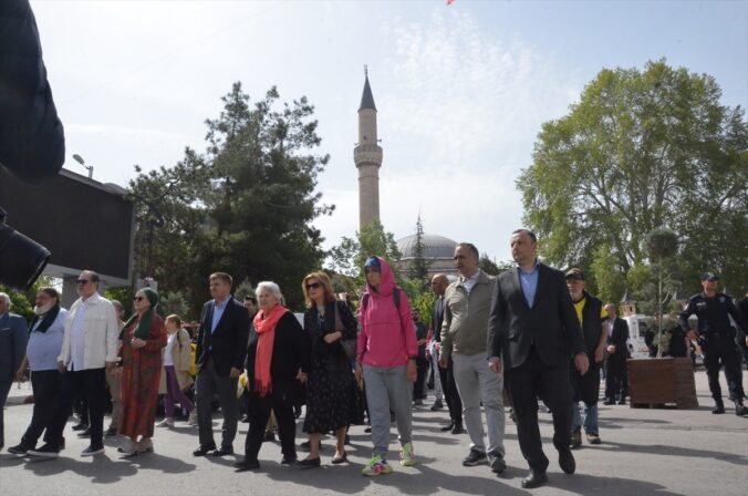 Karaman'da “6. Uluslararası Sevgi ve Barış Yürüyüşü” düzenlendi