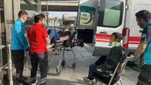 KAYSERİ (AA) – Kayseri'de kamyon ve iki işçi servisinin karıştığı