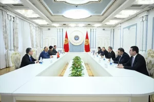 BİŞKEK (AA) – Kırgızistan Cumhurbaşkanı Sadır Caparov, Azerbaycan Dışişleri Bakanı