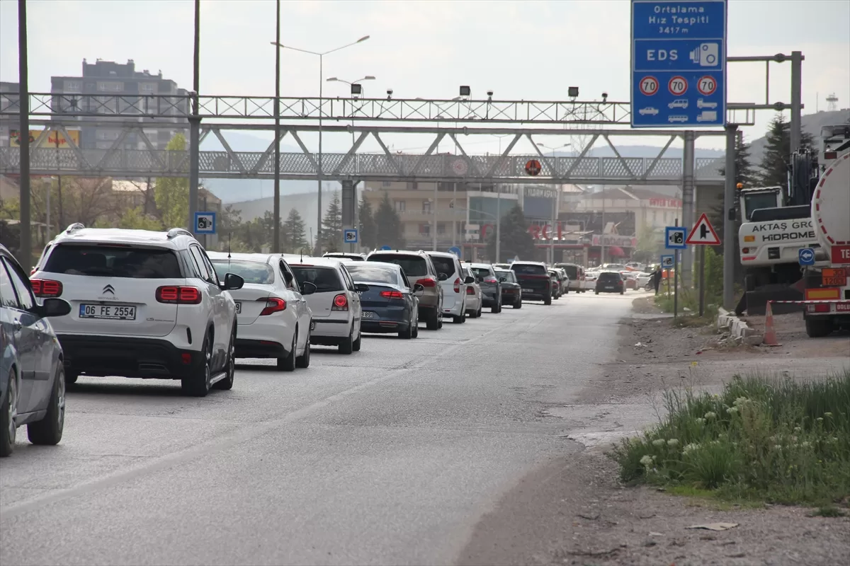 Kırıkkale'de bayram tatili dönüş yoğunluğu artarak devam ediyor