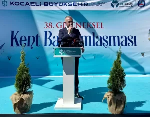 KOCAELİ (AA) – Kocaeli'de 38. Geleneksel Kent Bayramlaşması gerçekleştirildi. Valilik,