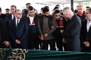 İSTANBUL (AA) – Küçükçekmece’deki sahil parkında yapılan kazı çalışması sonrasında