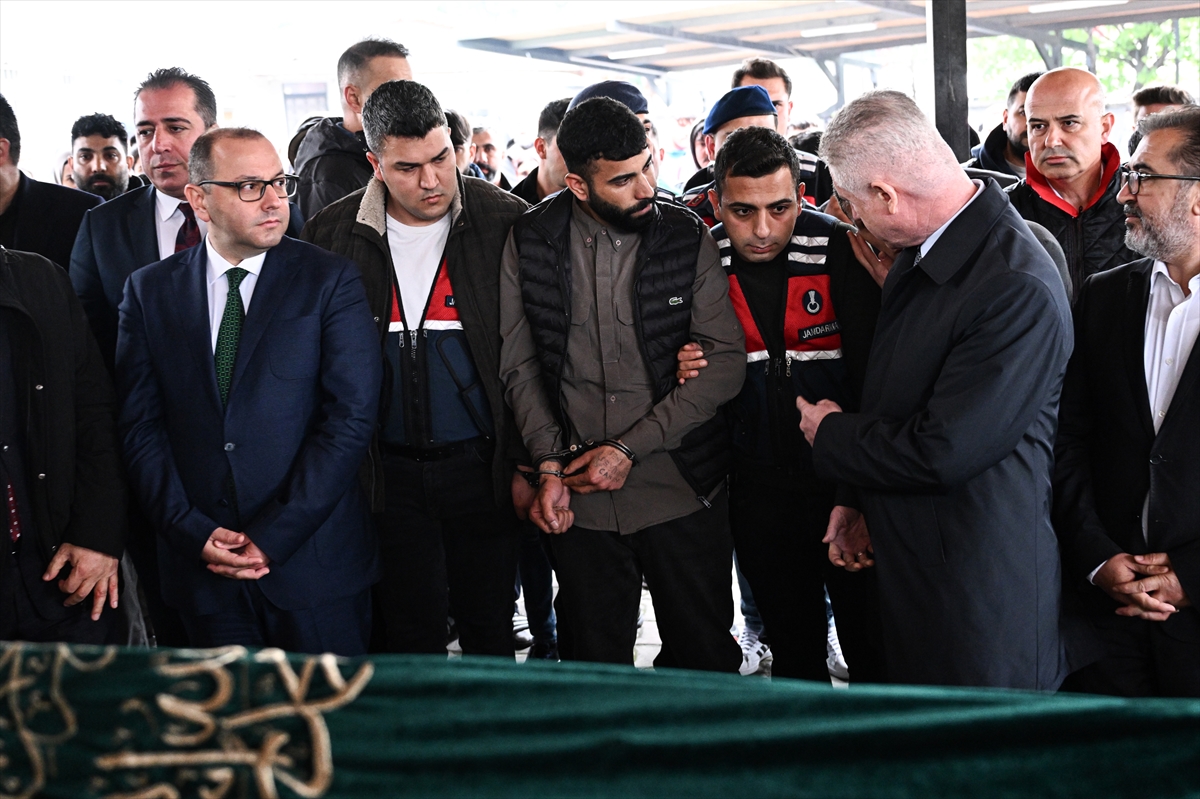 İSTANBUL (AA) – Küçükçekmece’deki sahil parkında yapılan kazı çalışması sonrasında