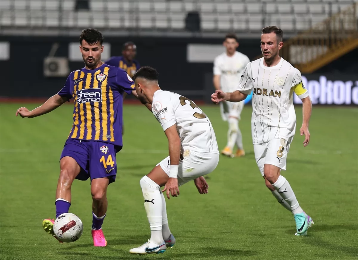 - Manisa FK: 2 - Eyüpspor: 2