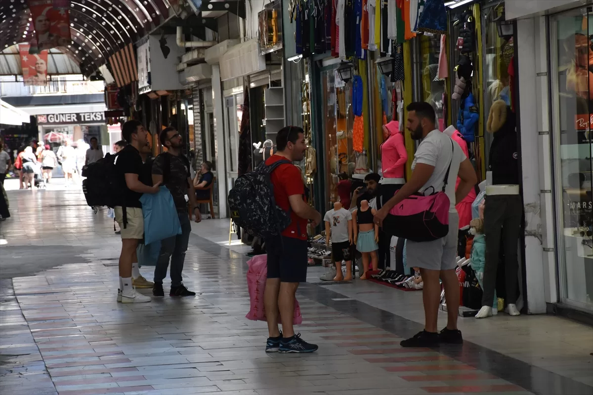 MUĞLA (AA) – Muğla'nın Marmaris ilçesine "Silver Spirit" adlı kruvaziyer