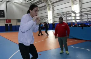 - "Daha önce Avrupa şampiyonu olmadım. İnşallah katılacağım Avrupa Şampiyonası'nda