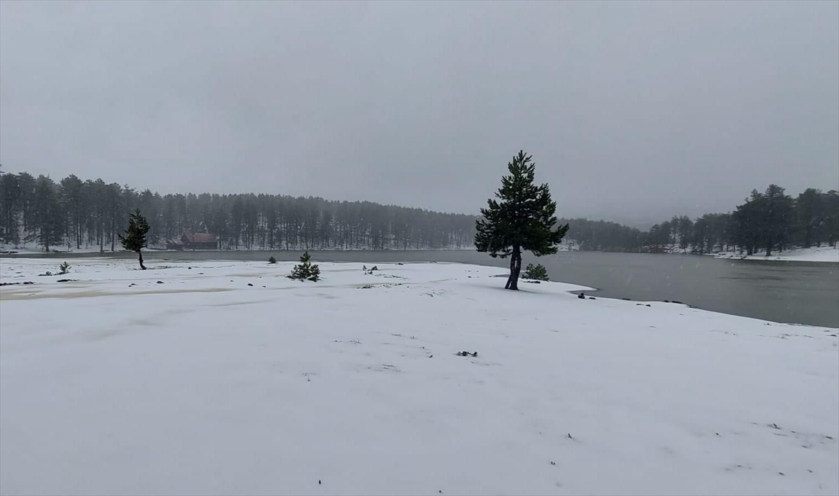 Muğla'nın yüksek kesimlerine kar yağdı