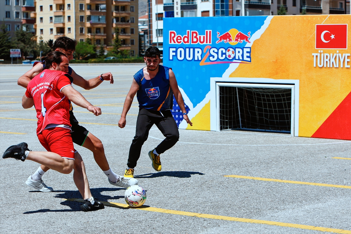 Red Bull Four 2 Score'da final heyecanı başlıyor