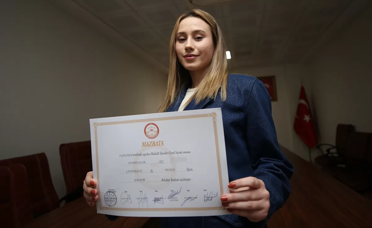 Seçimin “en genç belediye başkanı” Zeynep Çelik, mazbatasını aldı