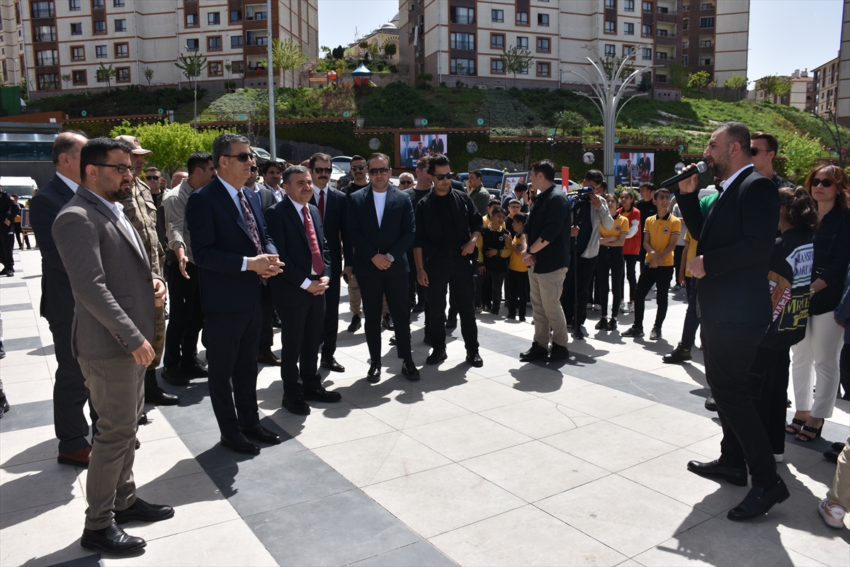 Şırnak'ta “Gazze'de çocuk olmak” konulu resim sergisi açıldı