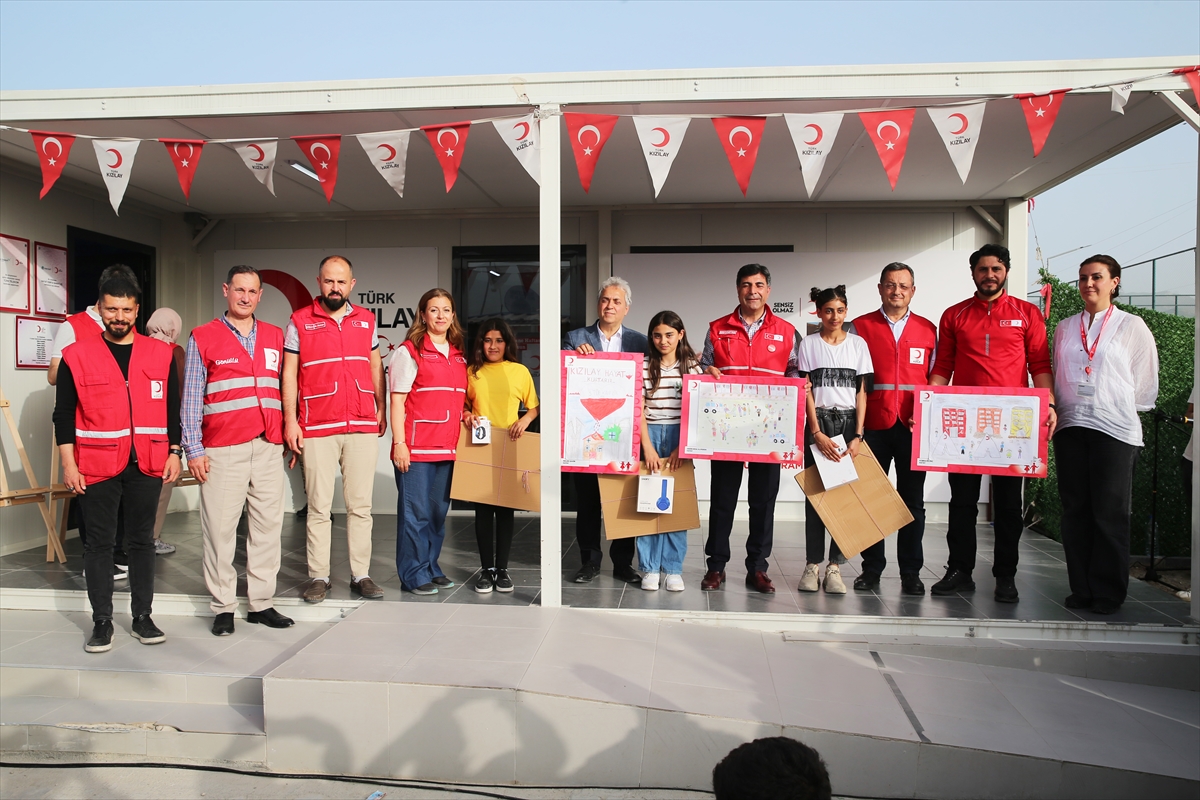Türk Kızılayından Hatay’da depremzede çocuklara yönelik 23 Nisan etkinliği