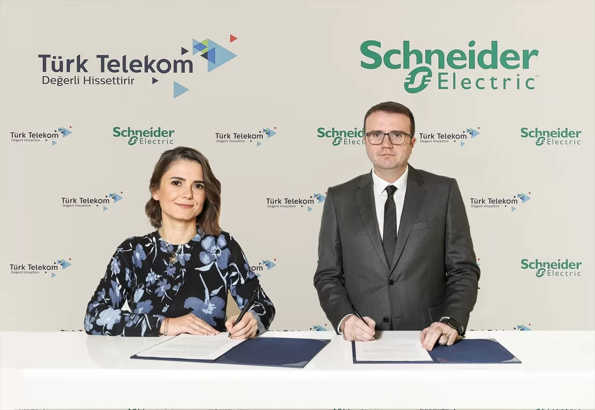 Türk Telekom ve Schneider Electric'ten endüstriyel otomasyon anlaşması