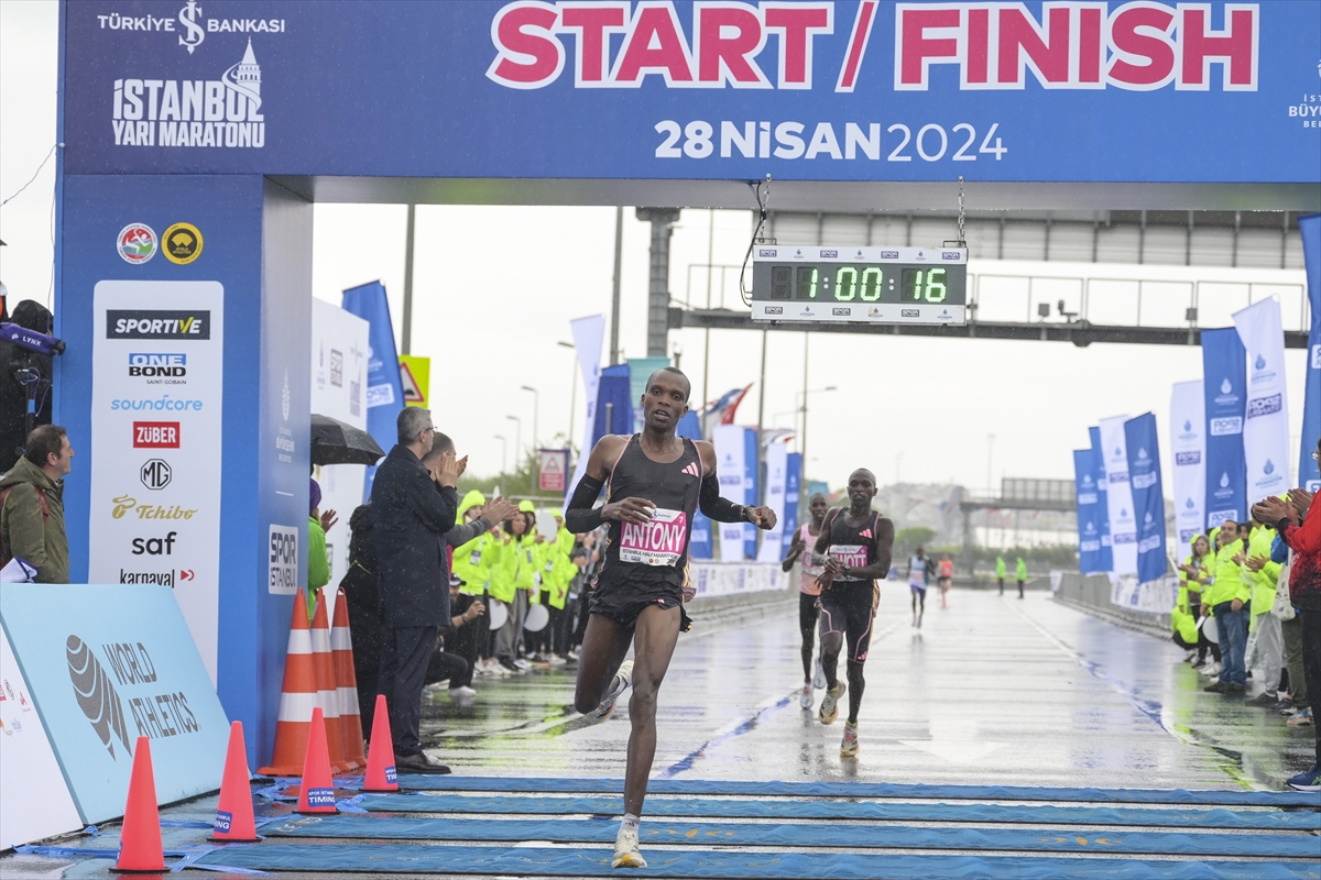 Türkiye İş Bankası 19. İstanbul Yarı Maratonu koşuldu