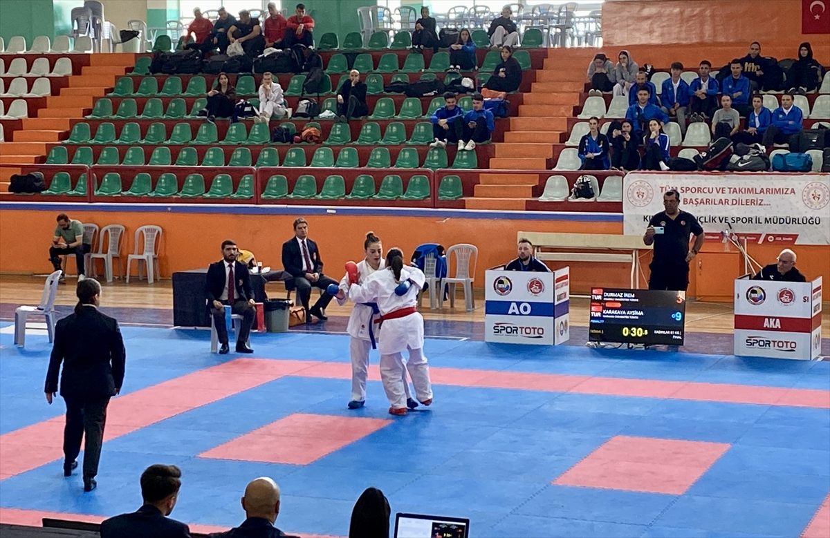 ÜNİLİG Karate Türkiye Şampiyonası, Kırşehir'de tamamlandı