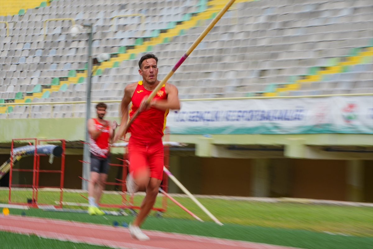 77. Balkan Atletizm Şampiyonası'nda ikinci gün mücadeleleri başladı