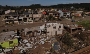 BOGOTA (AA) – Brezilya’da şiddetli yağışların yol açtığı sellerde hayatını