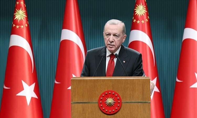 Cumhurbaşkanı Erdoğan, Avrupa şampiyonu Mete Gazoz’u kutladı