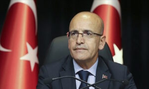 - "Risk primini gösteren CDS geçen yıl mayıs ayına göre