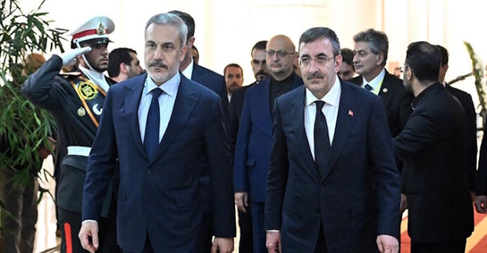Cumhurbaşkanı Yardımcısı Yılmaz ile Dışişleri Bakanı Fidan, Reisi’nin taziyesine katıldı