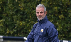 İSTANBUL (AA) – Fenerbahçe Teknik Direktörü İsmail Kartal, basın mensuplarıyla