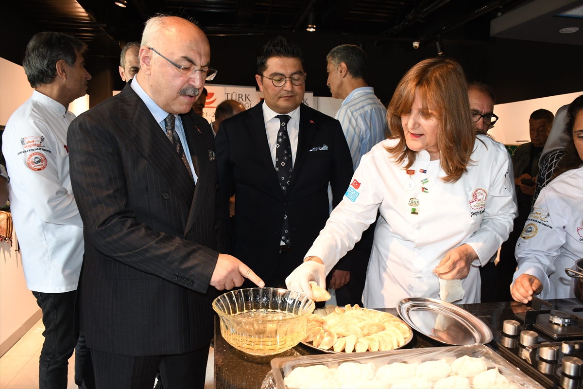 Adana'da “Atıksız Mutfak” temasıyla hazırlanan yemekler sergilendi