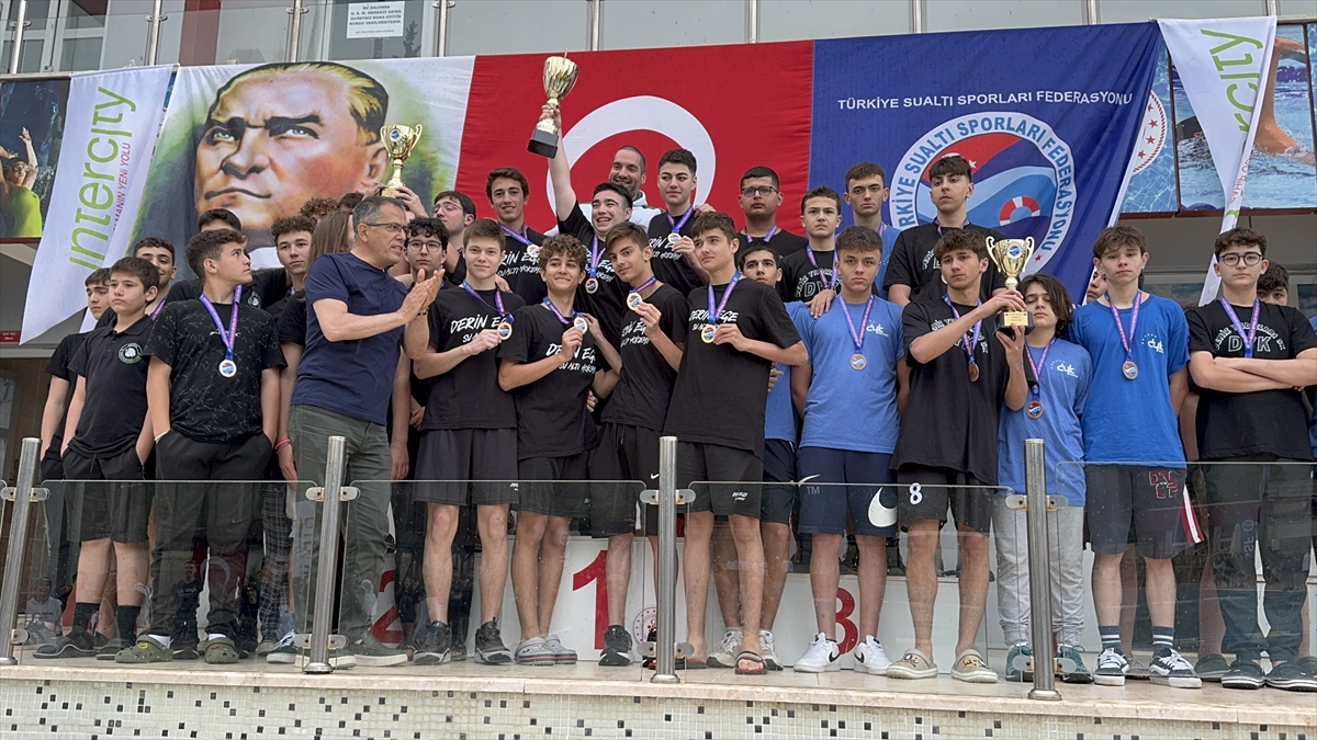 Adana'da düzenlenen sualtı hokeyi şampiyonası tamamlandı