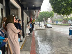 ADANA (AA) – Adana'da sağanak nedeniyle bazı cadde ve sokaklarda