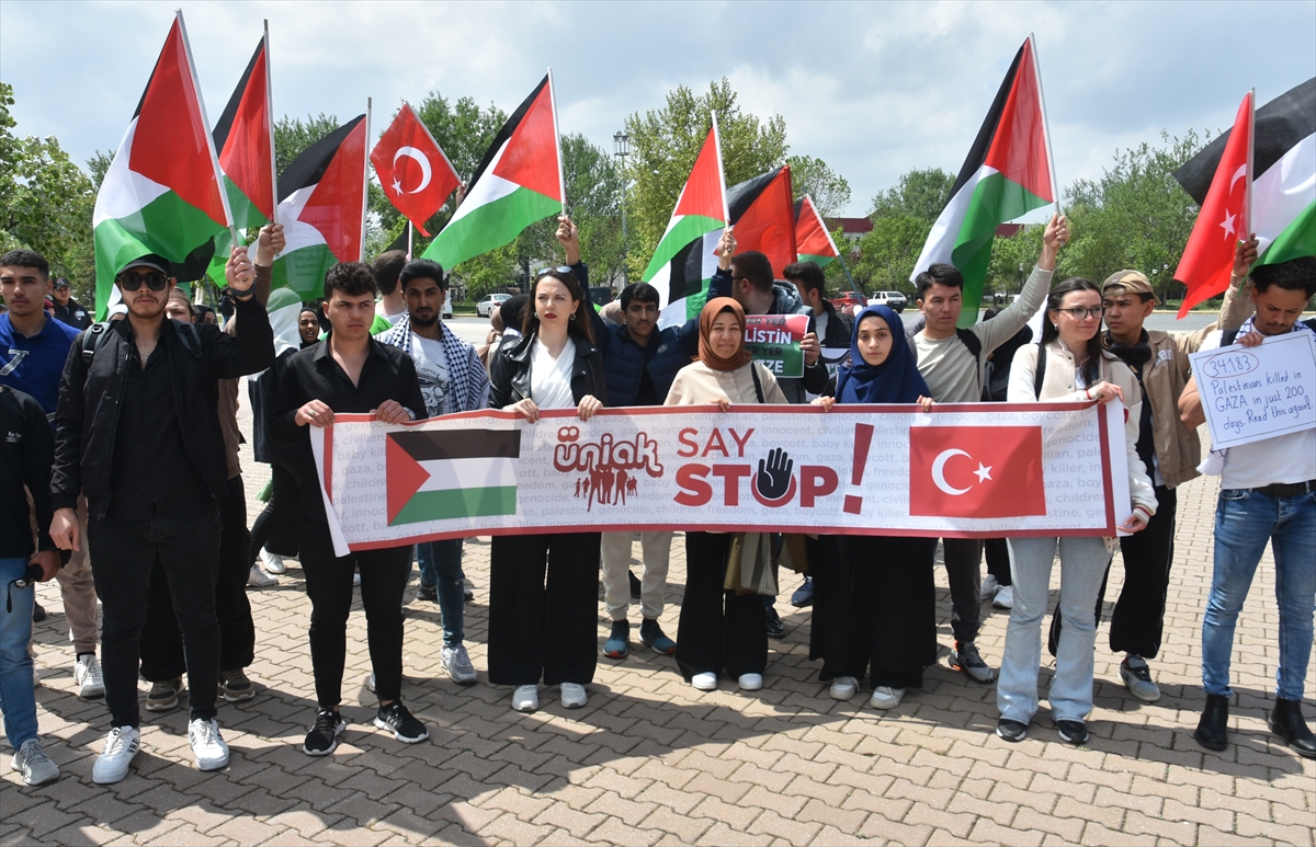 Afyonkarahisar'da İsrail'in Gazze'ye yönelik saldırıları protesto edildi