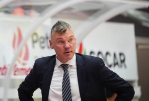 Salon: ENKA Hakemler: Özlem Yalman, Ali Şakacı, Tolga Edis Aliağa