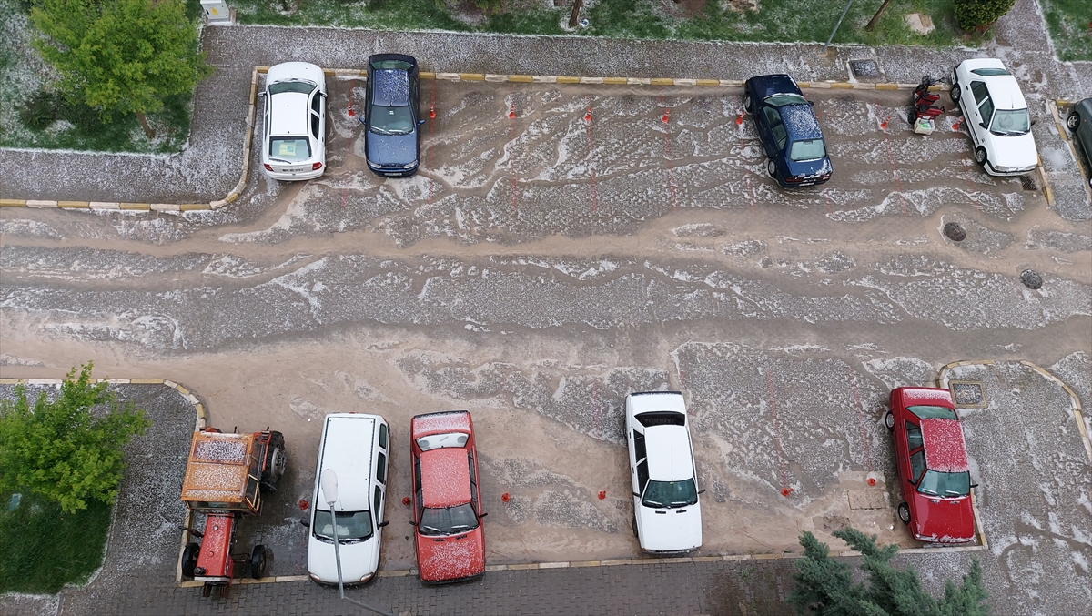 Amasya'da sağanak ve dolu hayatı olumsuz etkiledi