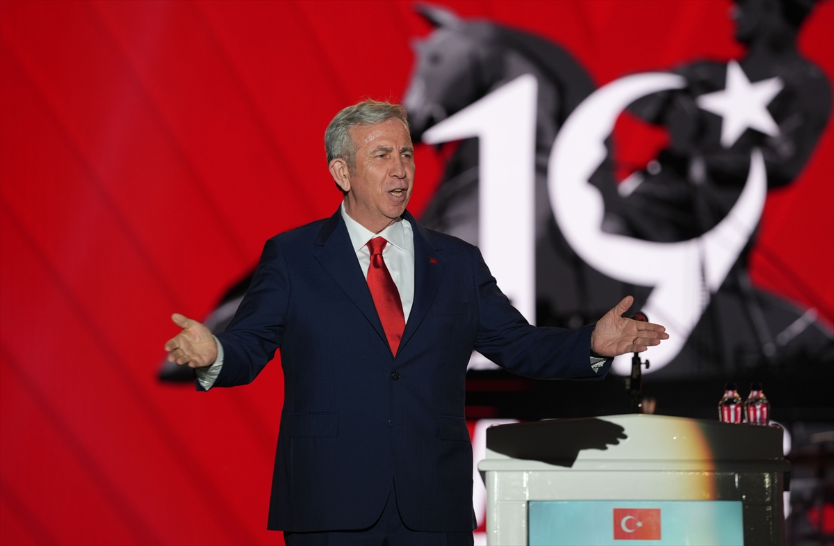 Ankara'da 19 Mayıs Atatürk'ü Anma, Gençlik ve Spor Bayramı konserlerle kutlandı