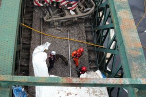 BOGOTA (AA) – Arjantin'de banliyö treninin park halindeki başka trene