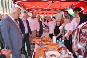 BOLU (AA) – Aşçılarıyla ünlü Bolu'nun Mengen ilçesinde, "Türk Mutfağı