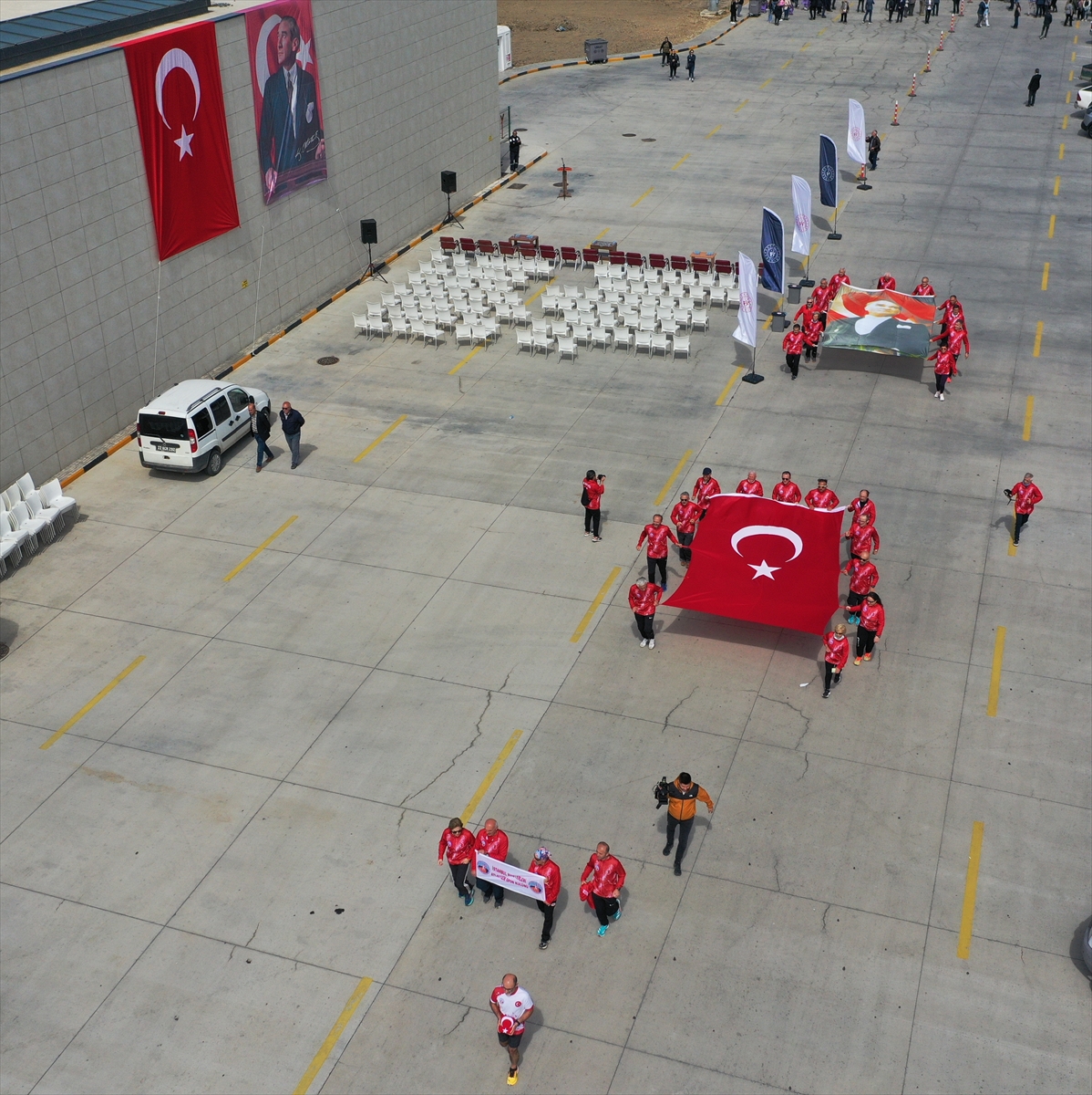 Atletlerin Ankara'ya taşıyacağı “Ata toprağı” Türkiye'ye ulaştı