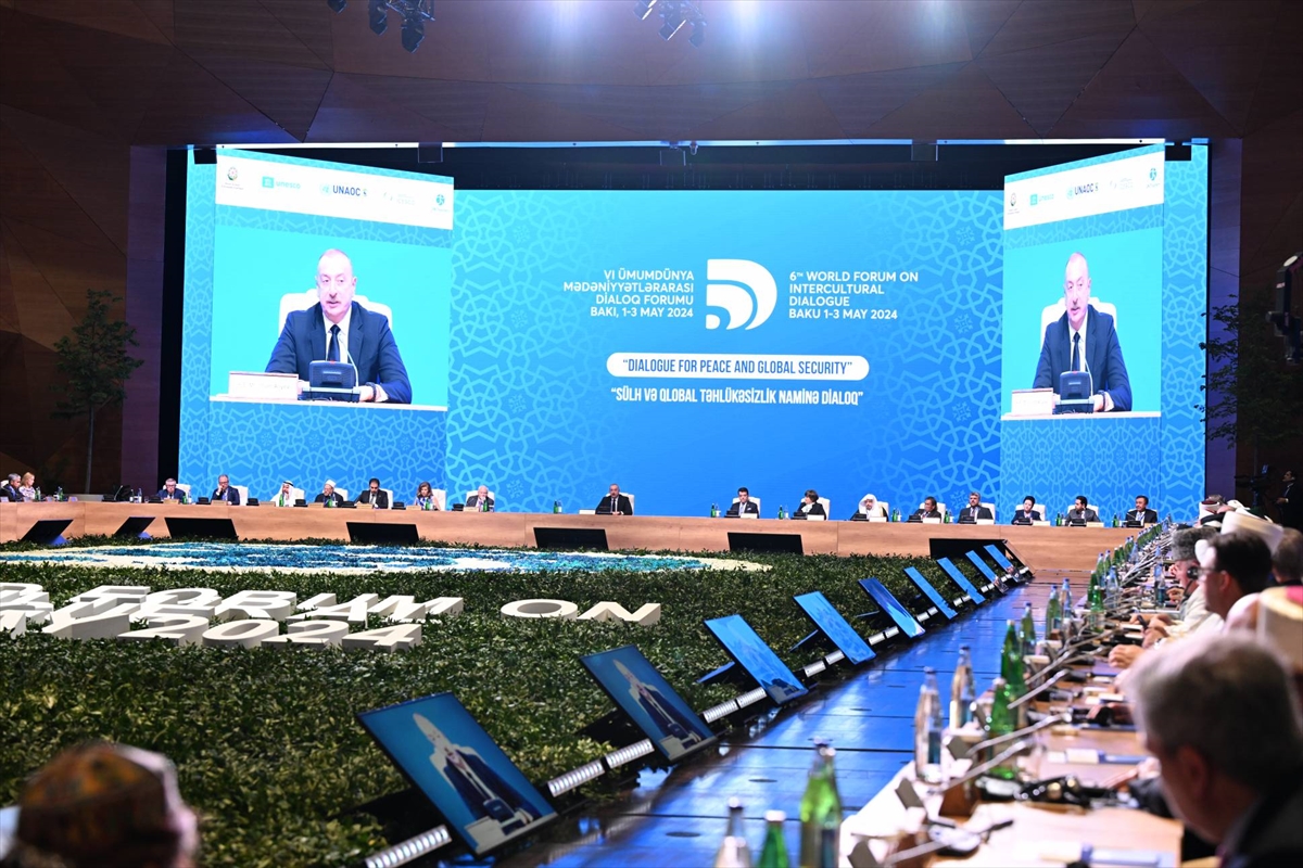 Azerbaycan Cumhurbaşkanı Aliyev “6. Kültürlerarası Diyalog Forumu”nda konuştu: