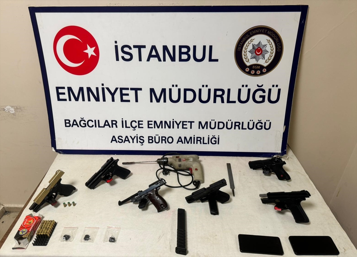 Bağcılar'da silah ticareti yaptığı iddiasıyla yakalanan zanlı tutuklandı