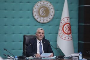 ANKARA (AA) – Ticaret Bakanı Ömer Bolat, "Kooperatif ve birliklerimiz,